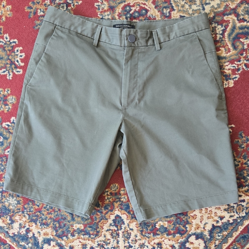 Banana Republic Olive Shorts